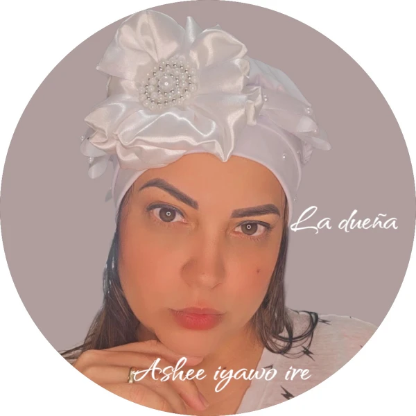 Gorro La dueña's foto | Ashee Iyawo Ire |  BizneCubano