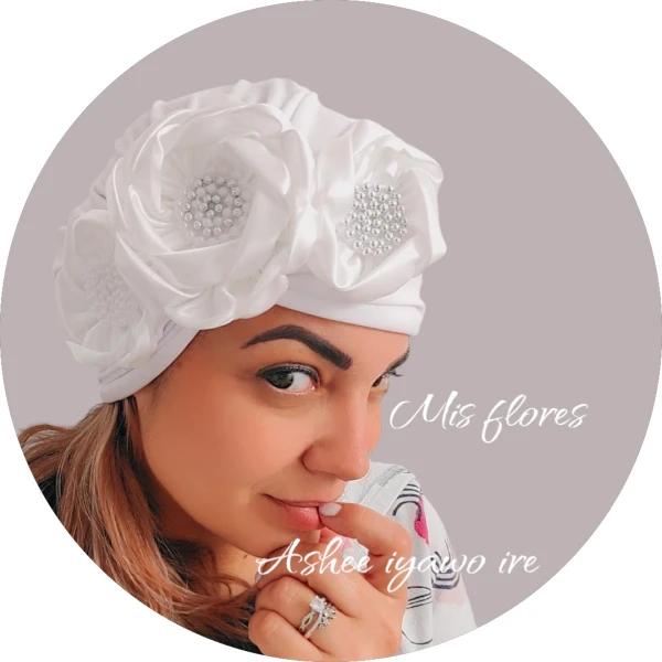 Mis flores's foto | Ashee Iyawo Ire |  BizneCubano