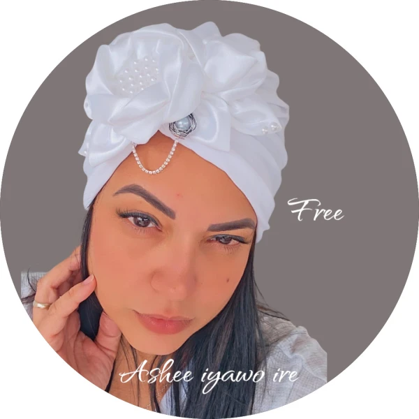 Free's foto | Ashee Iyawo Ire |  BizneCubano