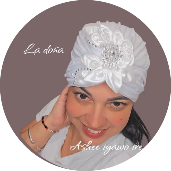 La doña's foto | Ashee Iyawo Ire |  BizneCubano